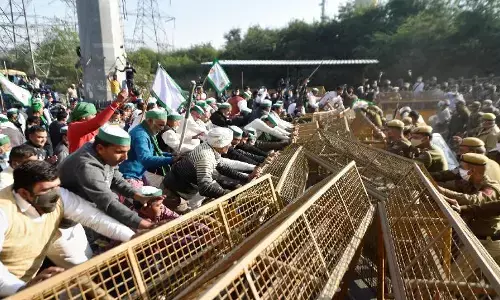 गणतंत्र दिवस पर देश की राजधानी में तंत्र पर हमला.. कथित किसानों ने पुलिस पर किया हमला..NOC की 37 शर्तों को धता बताया कथित किसानों ने