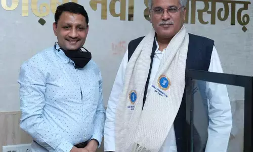 मुख्यमंत्री भूपेश बघेल से गोल्फ फेडरेशन ऑफ इंडिया के जनरल सेक्रेटरी ने की मुलाकात…