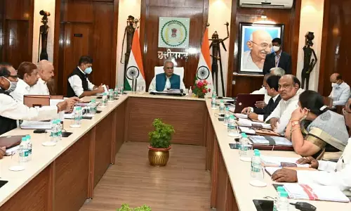 भूपेश कैबिनेट बिग ब्रेकिंग: बस्तर के सभी जिलों में बस्तर फाइटर्स फोर्स का गठन, 1 लाख नए मकान भी बनेंगे…  पढ़ें कैबिनेट के महत्वपूर्ण निर्णय