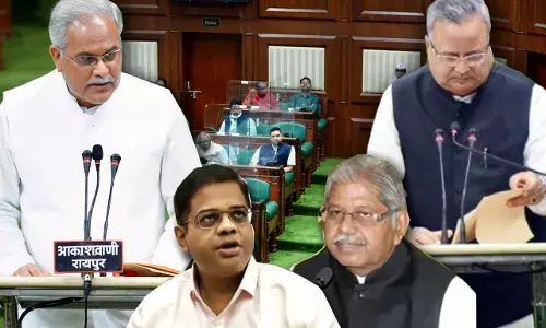 CM भूपेश की शायरी का रमन सिंह ने भी दिया शायरना जवाब….. बजट पर विपक्ष की कैसी रही प्रतिक्रिया, भूपेश ने क्या किया पलटवार पढ़िये ये खबर