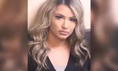 कैदियों से SEX करती थी जेलर… पैंट में करा रखा था छेद, कोर्ट में बताया इस वजह से किया था ऐसा, अब मिली सजा…