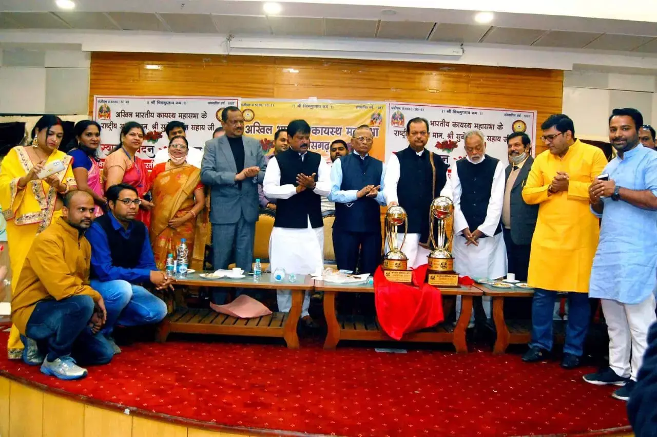 कायस्थ महासभा के राष्ट्रीय अध्यक्ष सुबोधकांत सहाय का रायपुर पहुचंने पर भव्य स्वागत