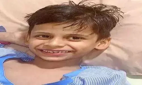 बेटे के शव को दुलारते हुए मां कह रही थी…..उठ जा मेरे बेटे…मत जा मुझे छोड़के…..कुछ देर में ही बच्चे की चलने लगी सांसे…..अंतिम संस्कार की हो चुकी थी तैयारी, अर्थी पर शव रखने से पहले हुआ चमत्कार…