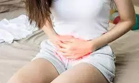 महिलाएं ध्यान दे….मॉनसून में ज्यादा फैलता  है वजाइनल इंफेक्शन…पार्टनर के साथ संबंध बनाना भी है रिस्की…जानिए लक्षण और बचाव…