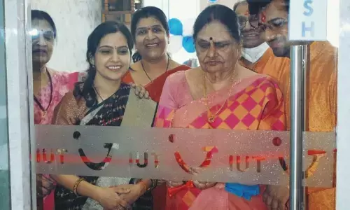 जोड़ और घुटनों के प्रत्यारोपण का डॉ. अंकुर सिंघल के क्लीनिक का शुभारंभ